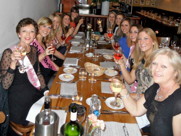 How to plan the perfect hen do - Average Janes Blog
